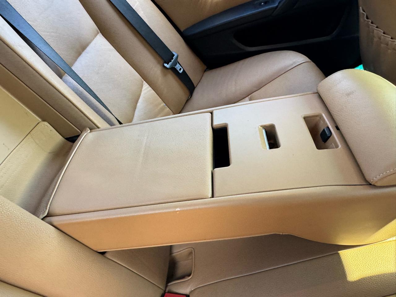 BMW 5-Series 535xi 2010