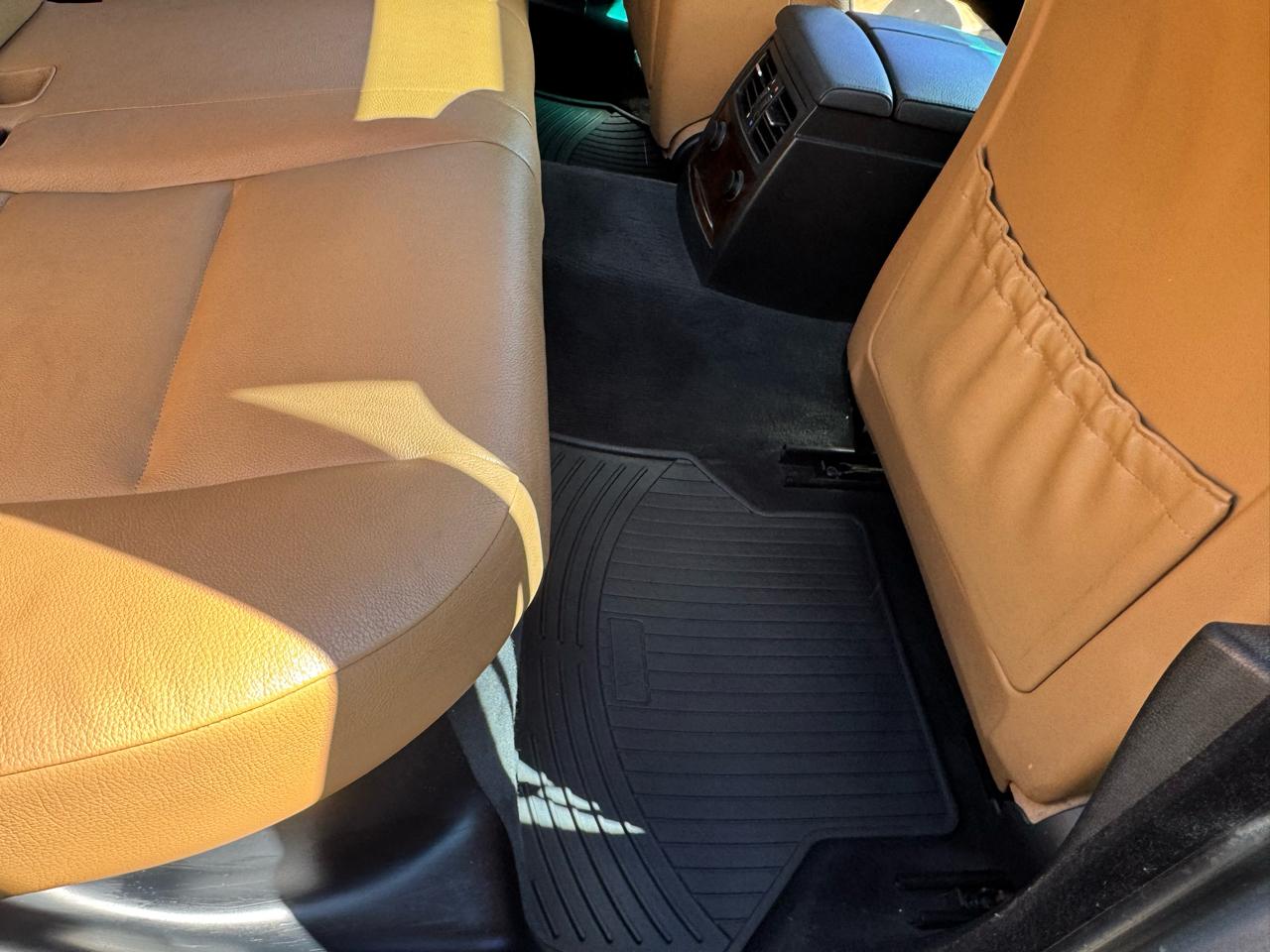 BMW 5-Series 535xi 2010