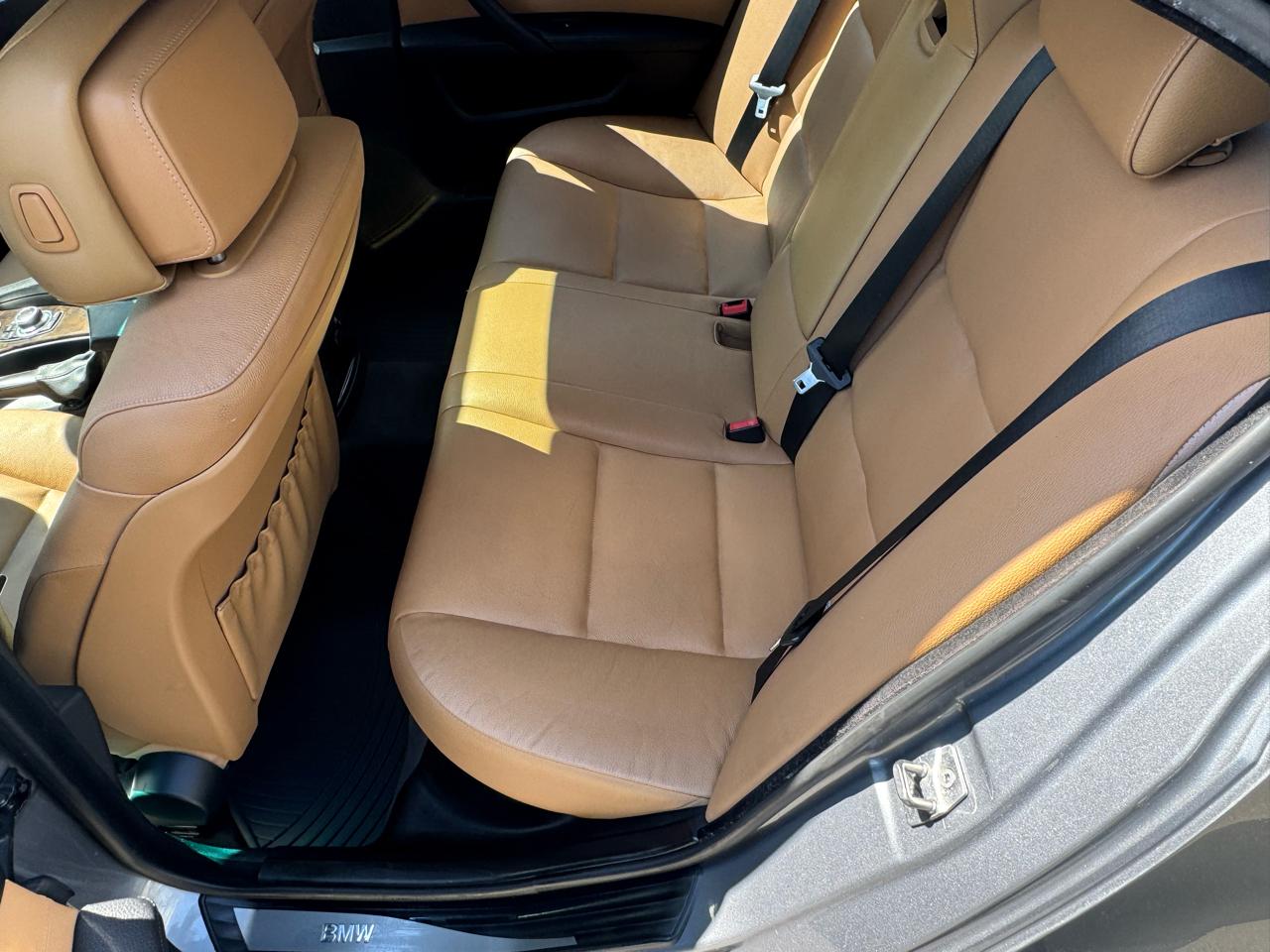 BMW 5-Series 535xi 2010