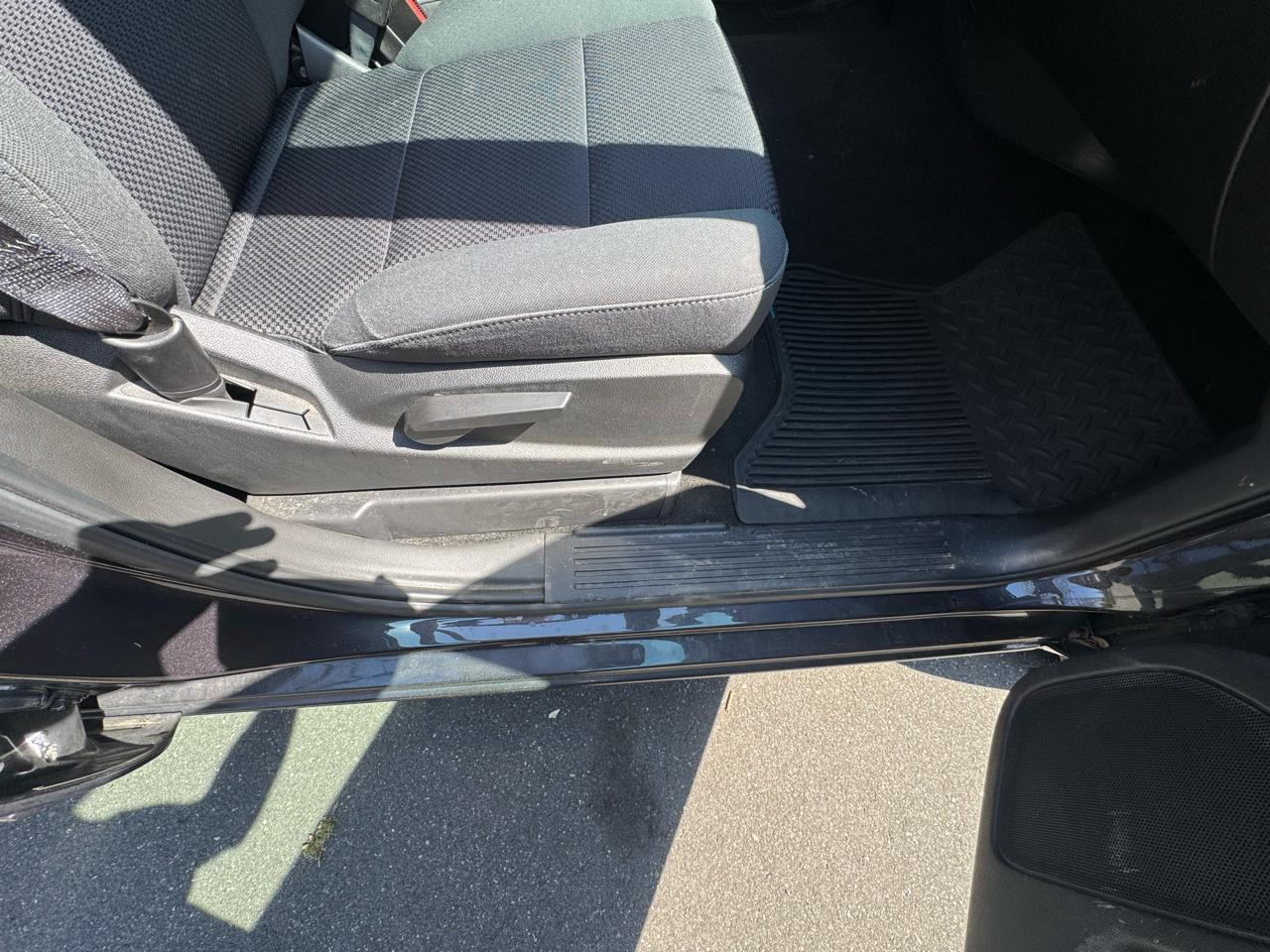 GMC Sierra 1500 4WD Crew Cab 153.0" SLE 2014