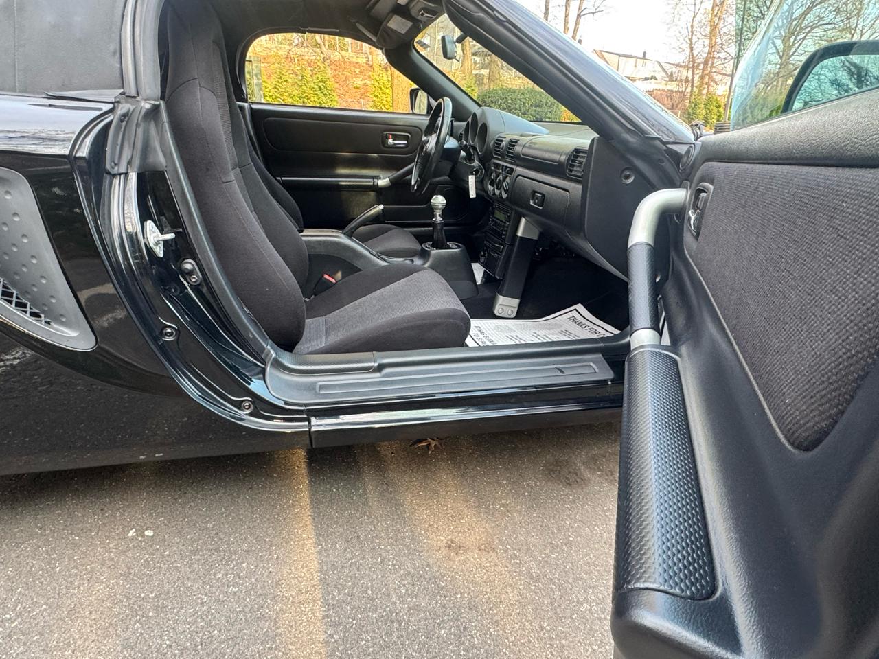 Toyota MR2 Spyder Base 2000