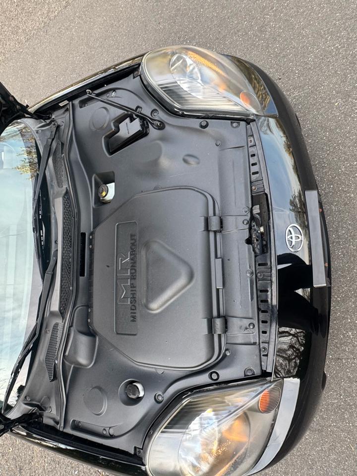 Toyota MR2 Spyder Base 2000