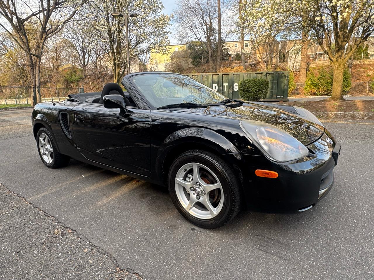 Toyota MR2 Spyder Base 2000