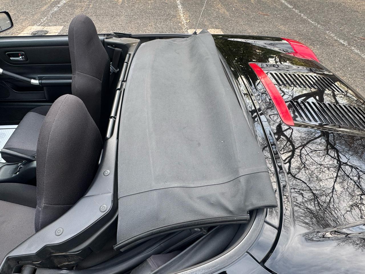 Toyota MR2 Spyder Base 2000