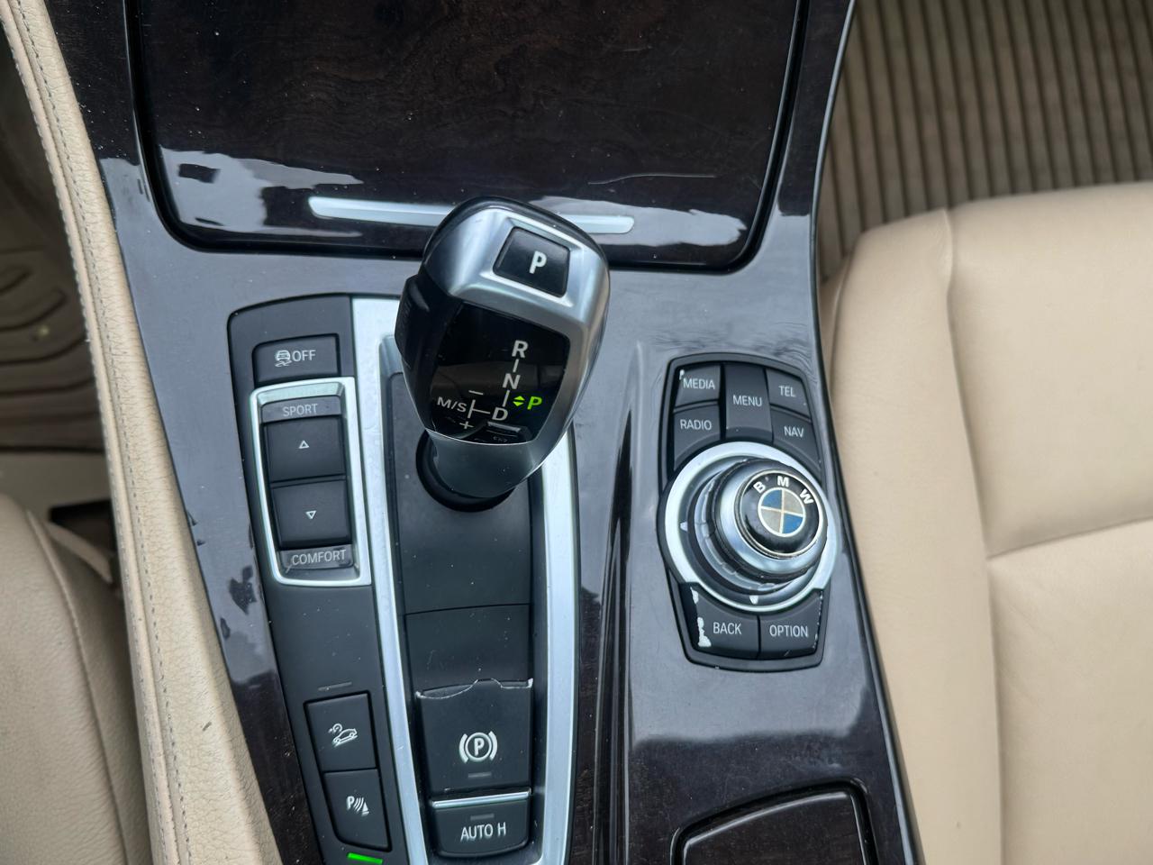 BMW 5-Series 535i xDrive 2013