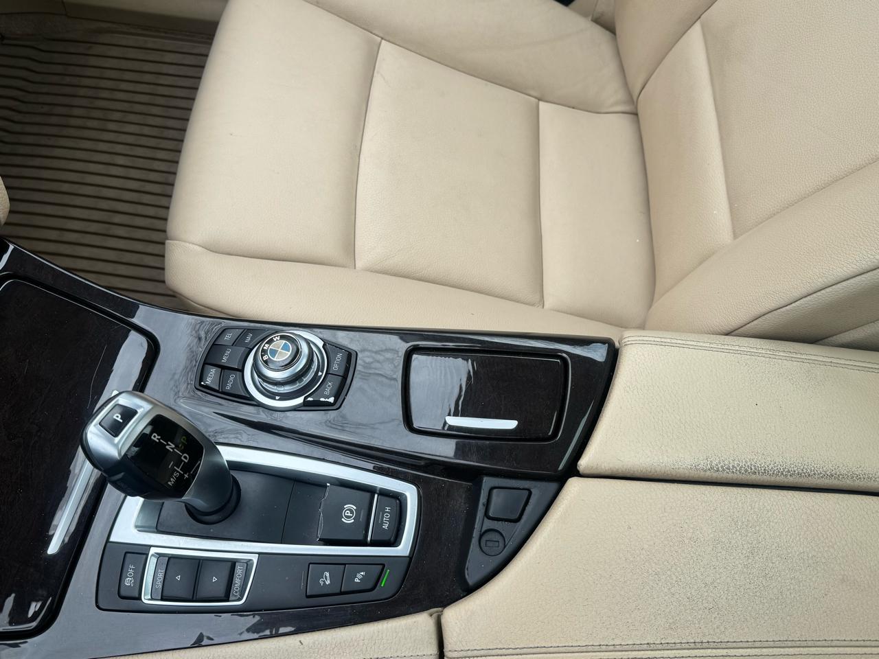 BMW 5-Series 535i xDrive 2013