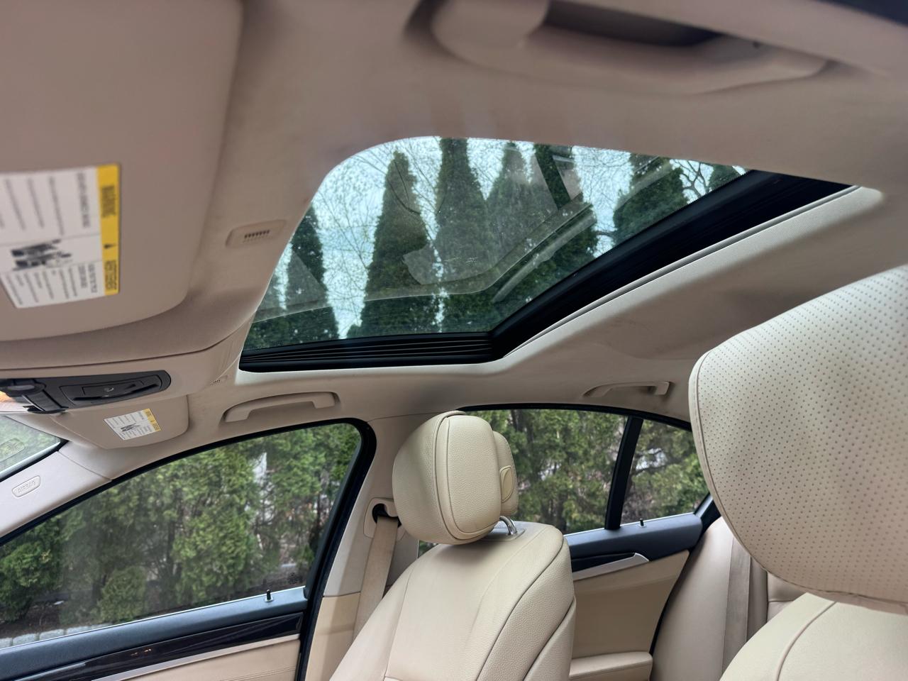 BMW 5-Series 535i xDrive 2013