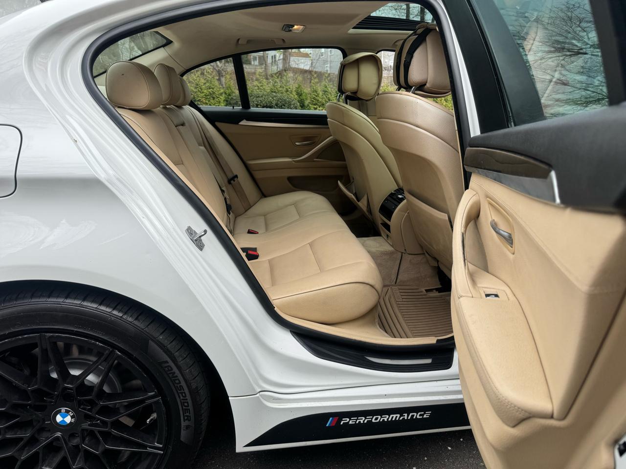 BMW 5-Series 535i xDrive 2013