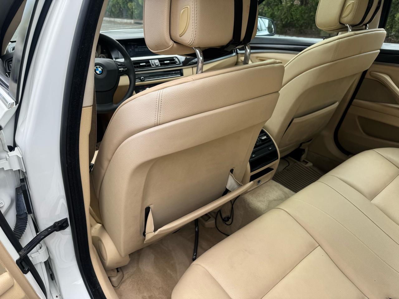 BMW 5-Series 535i xDrive 2013