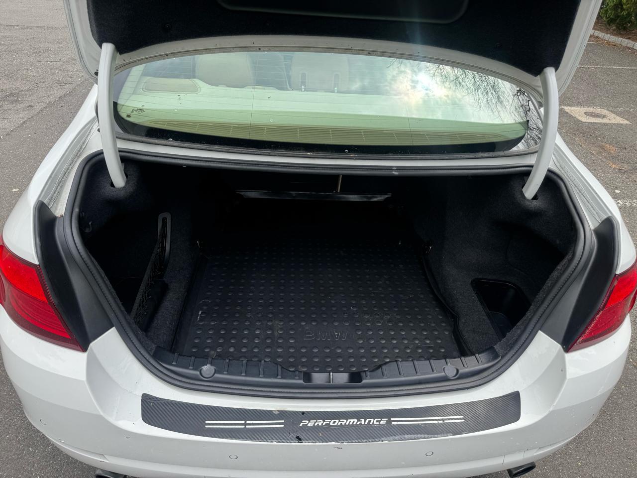 BMW 5-Series 535i xDrive 2013