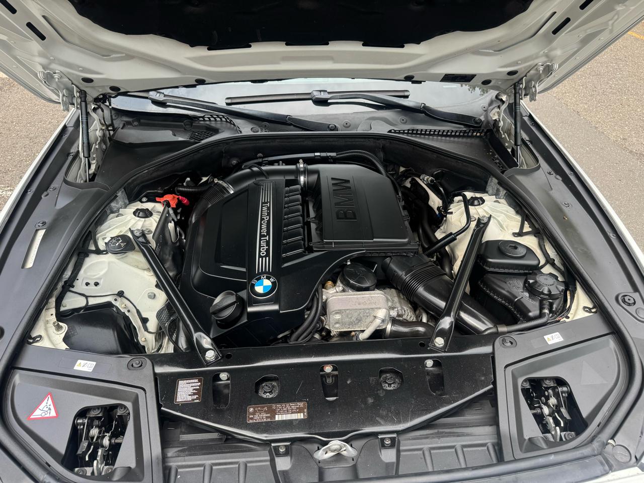 BMW 5-Series 535i xDrive 2013