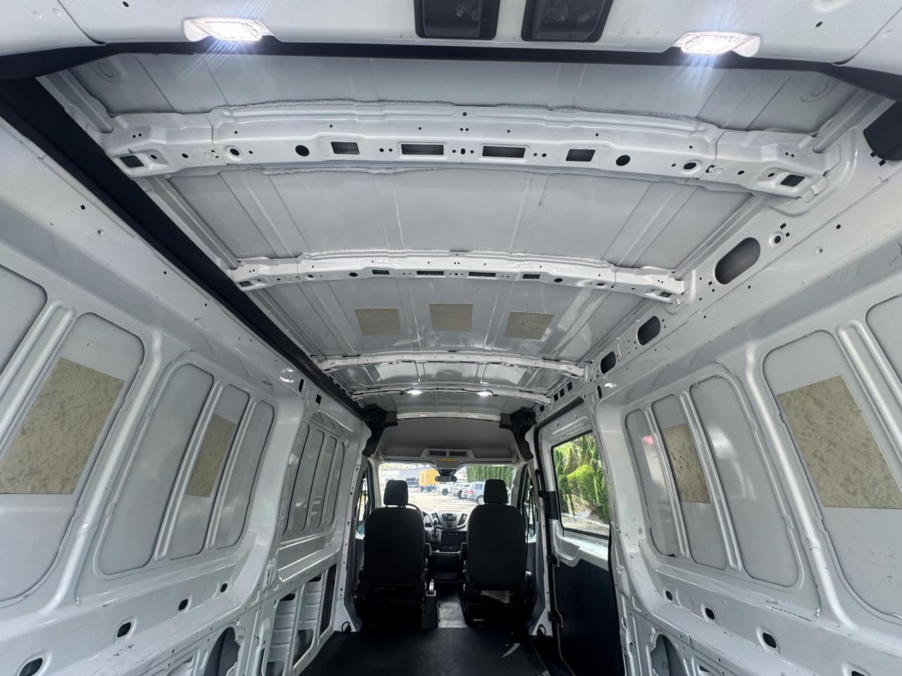 Ford Transit 250 Van Med. Roof w/Sliding Pass. 148-in. WB 2018