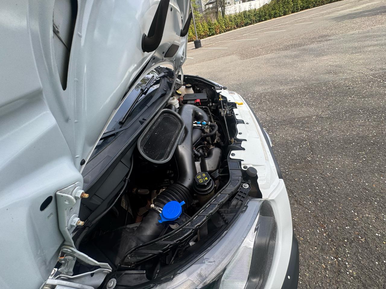 Ford Transit 250 Van Med. Roof w/Sliding Pass. 148-in. WB 2018