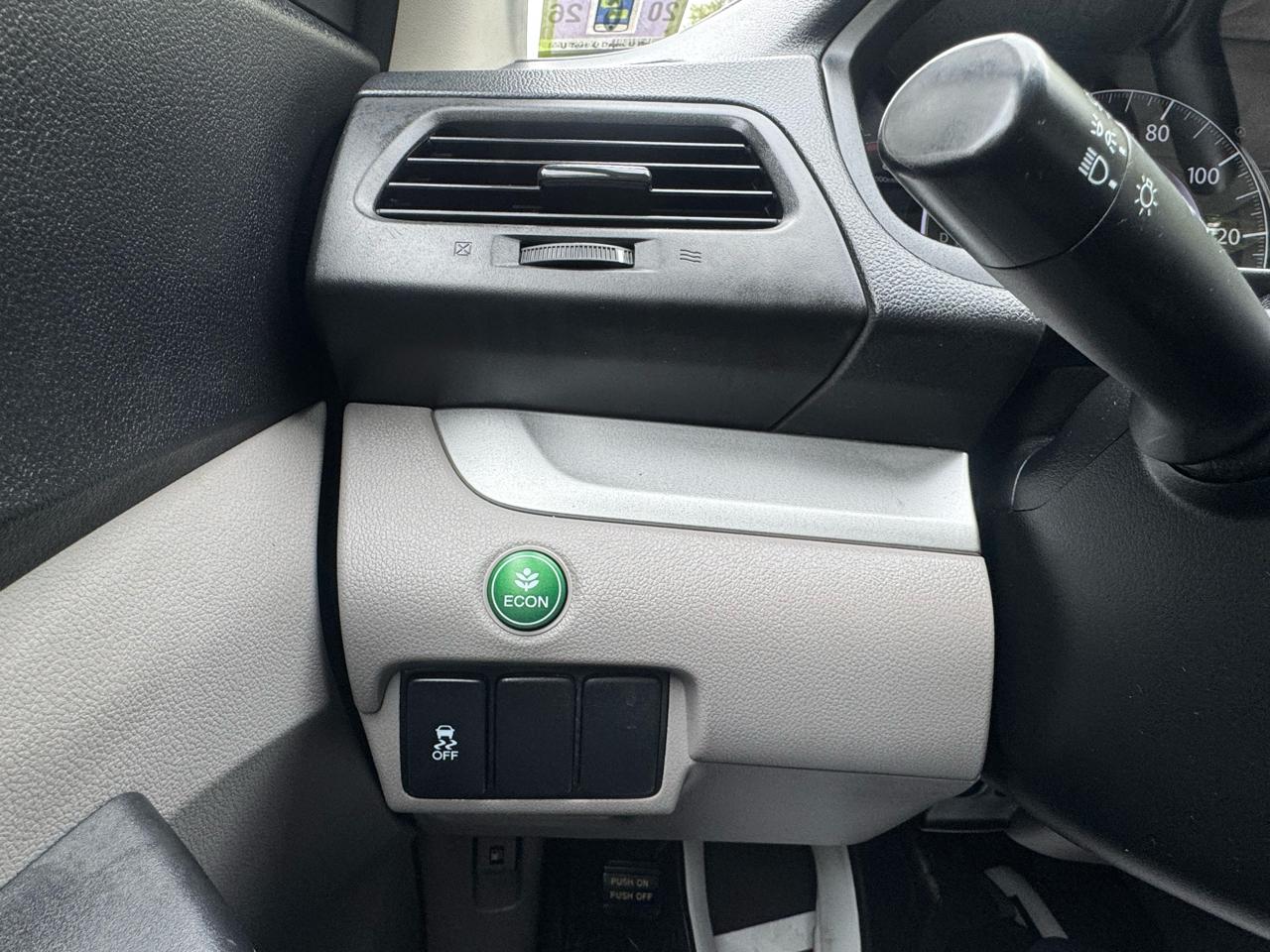 Honda CR-V LX 4WD 5-Speed AT 2013