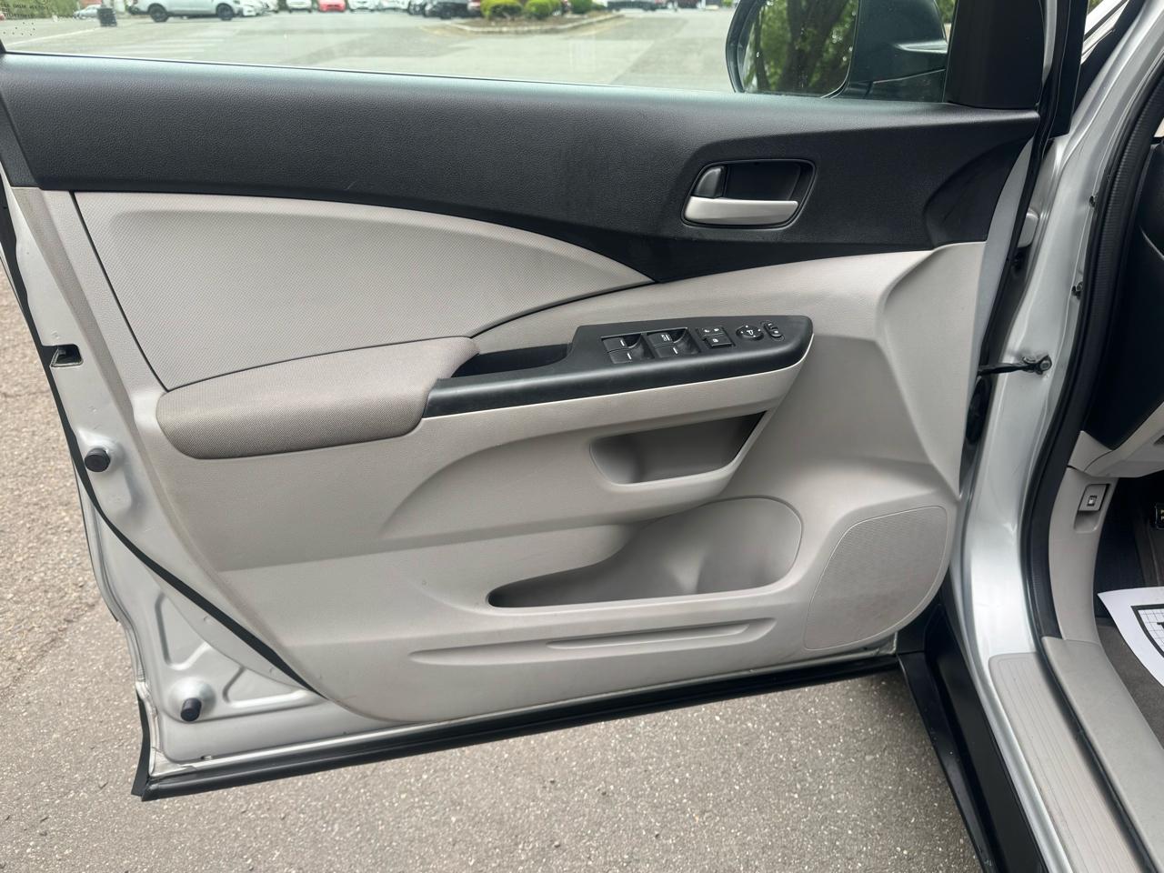 Honda CR-V LX 4WD 5-Speed AT 2013