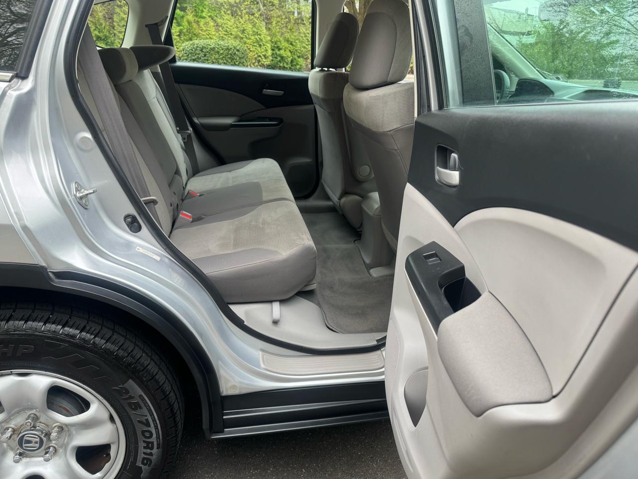 Honda CR-V LX 4WD 5-Speed AT 2013