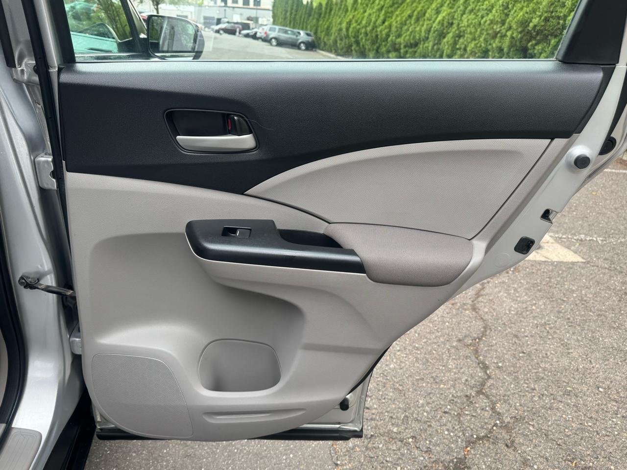 Honda CR-V LX 4WD 5-Speed AT 2013