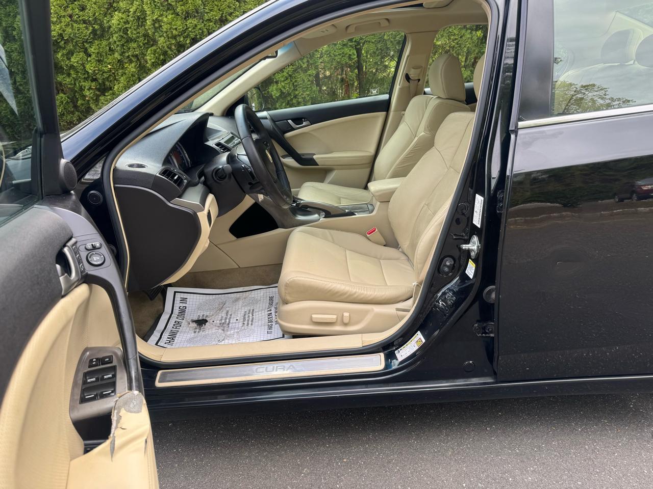 Acura TSX 5-speed AT 2010