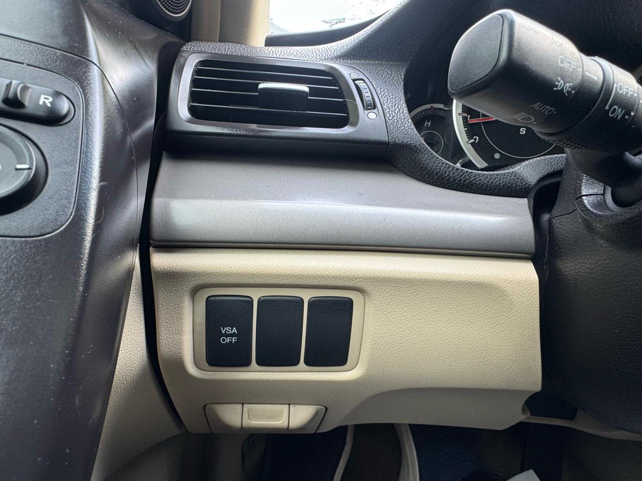 Acura TSX 5-speed AT 2010