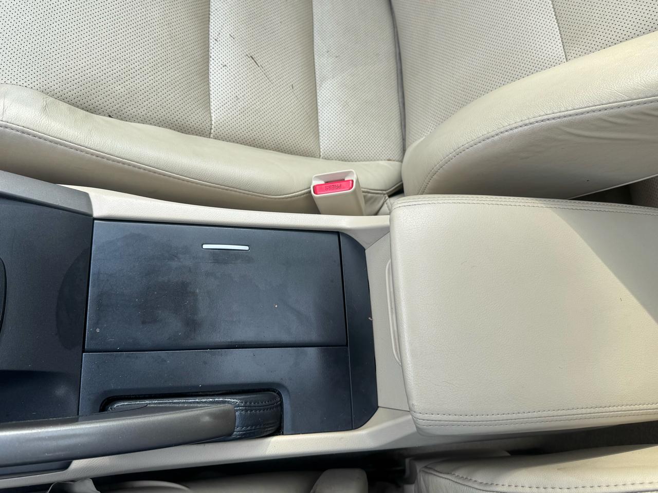 Acura TSX 5-speed AT 2010