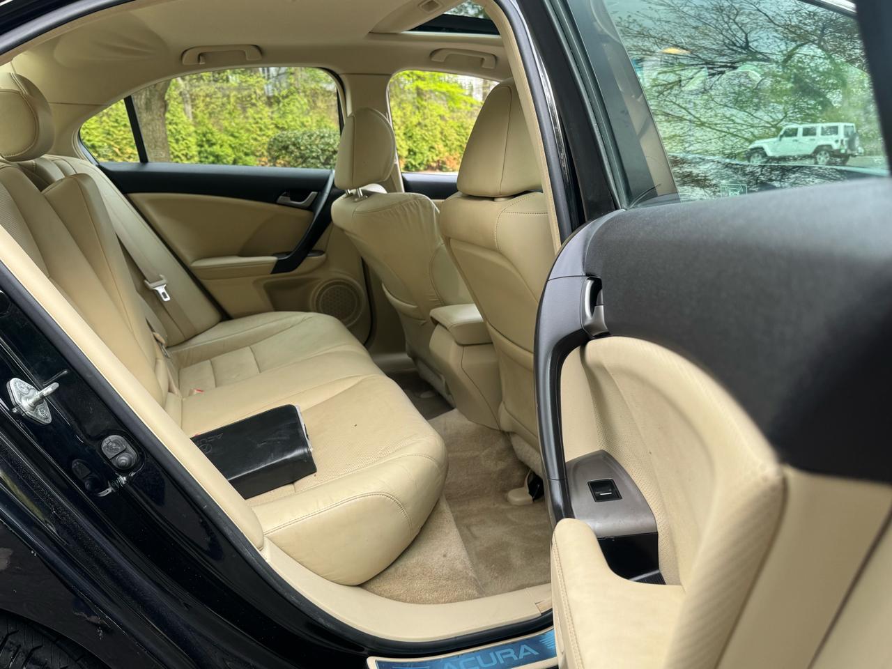 Acura TSX 5-speed AT 2010