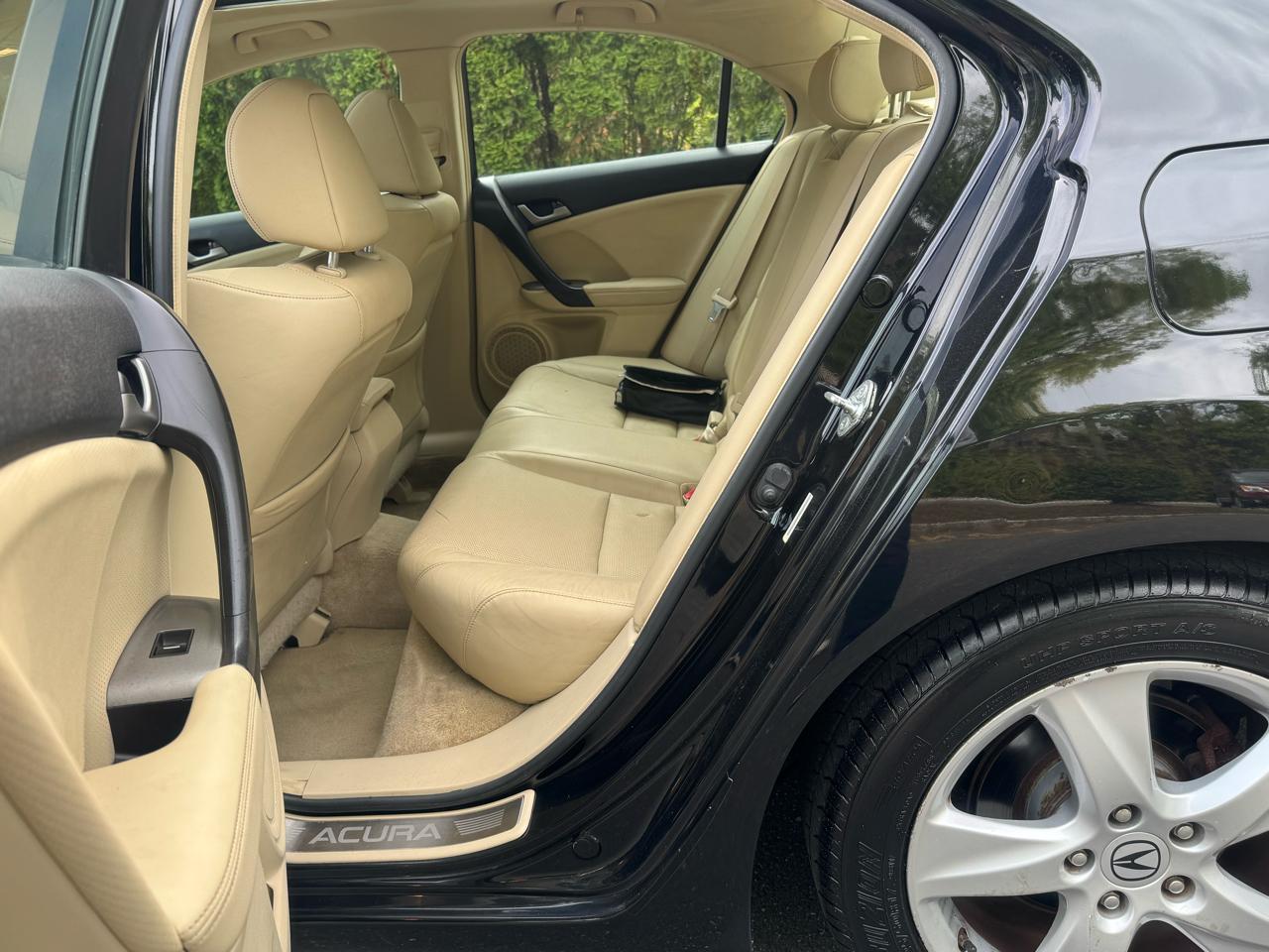 Acura TSX 5-speed AT 2010