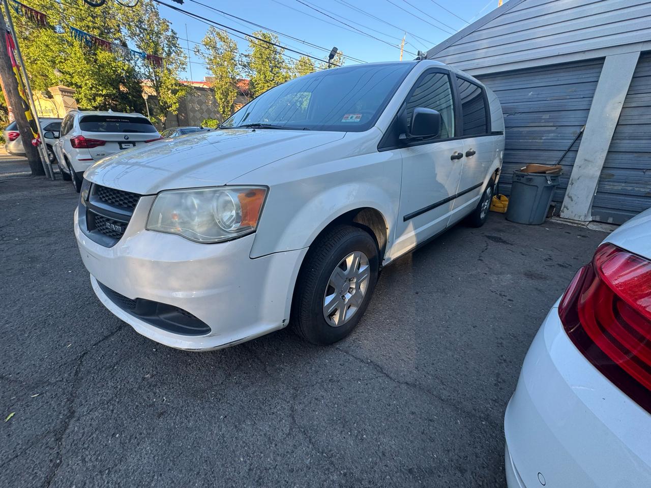 RAM Cargo Van Base 2013