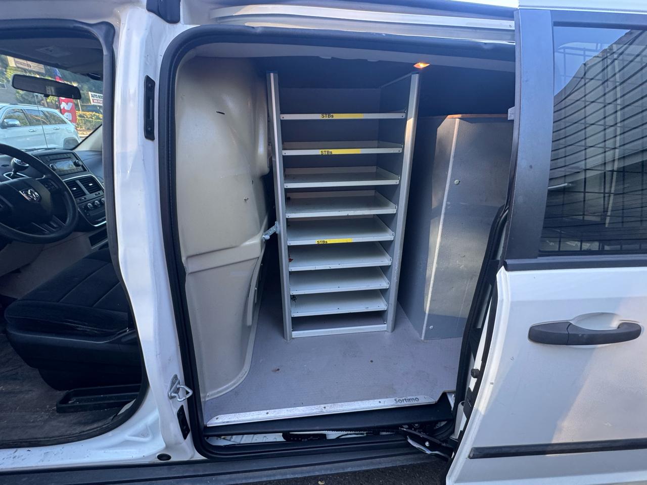 RAM Cargo Van Base 2013