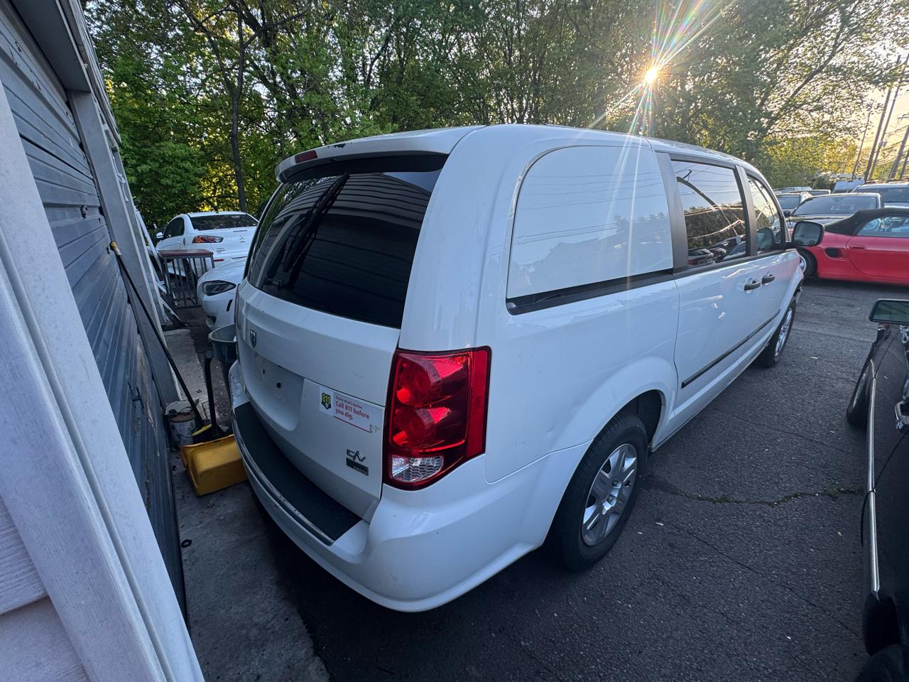 RAM Cargo Van Base 2013