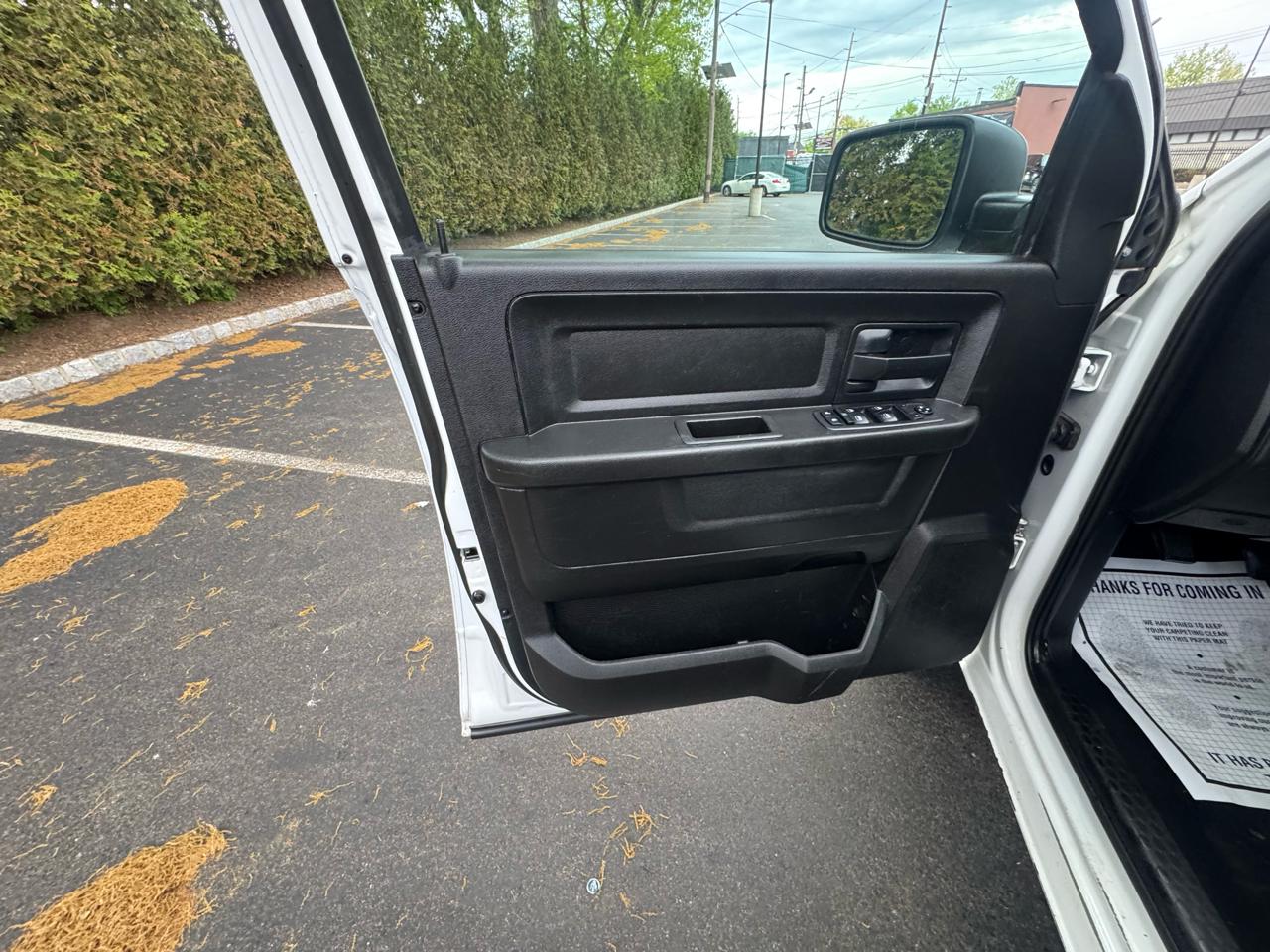 RAM 1500 Classic Tradesman Crew Cab SWB 4WD 2019