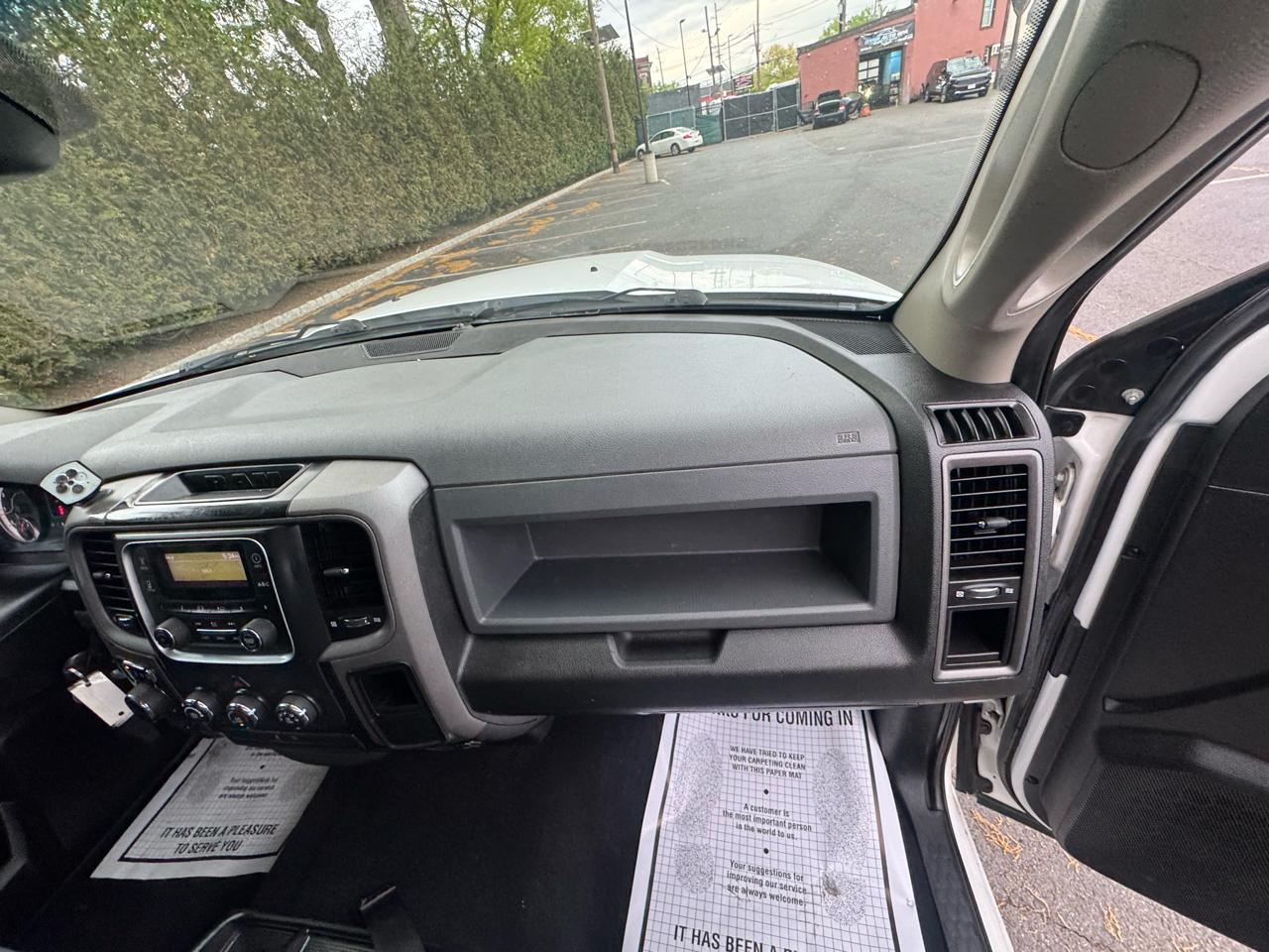 RAM 1500 Classic Tradesman Crew Cab SWB 4WD 2019