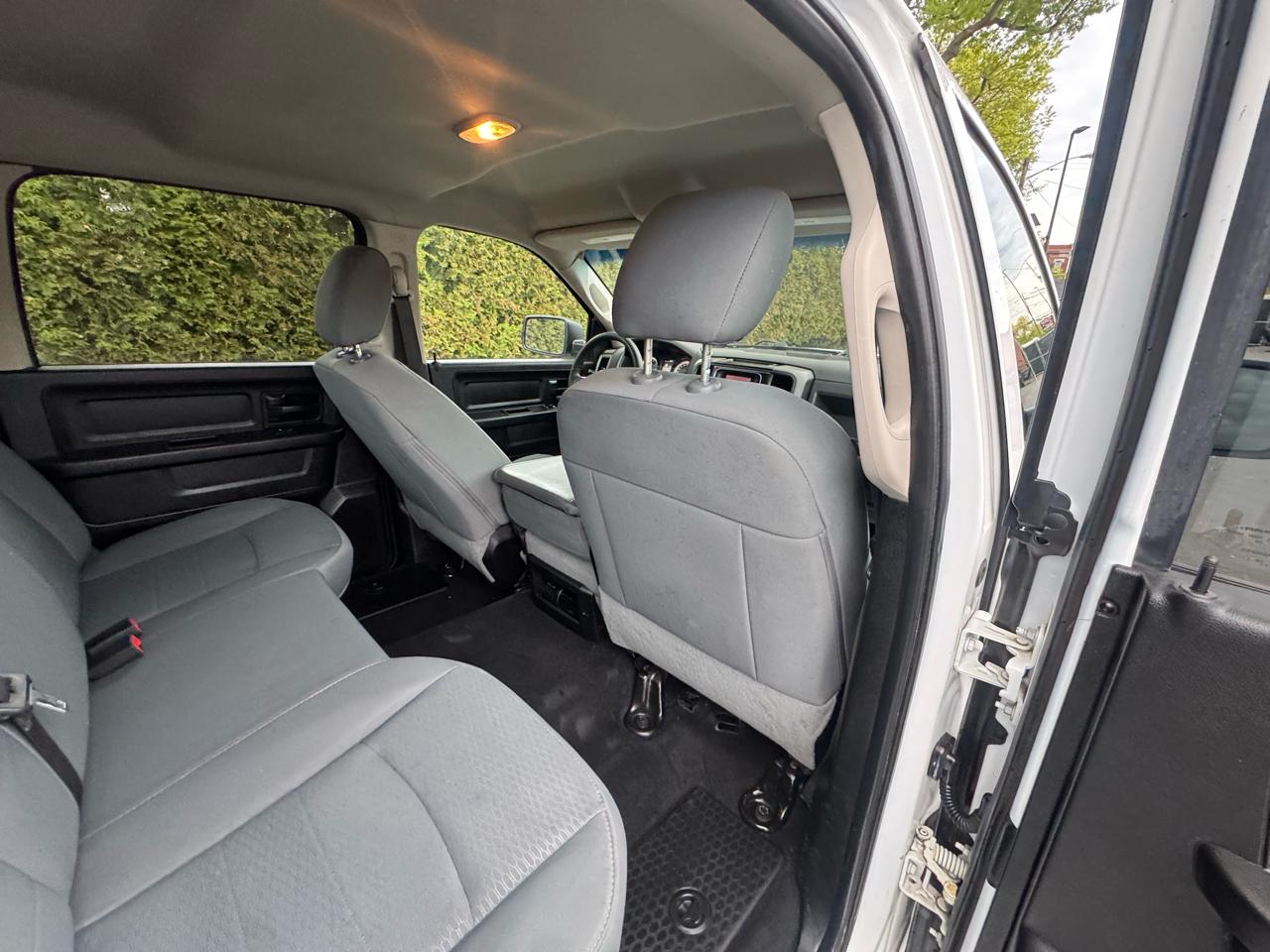 RAM 1500 Classic Tradesman Crew Cab SWB 4WD 2019