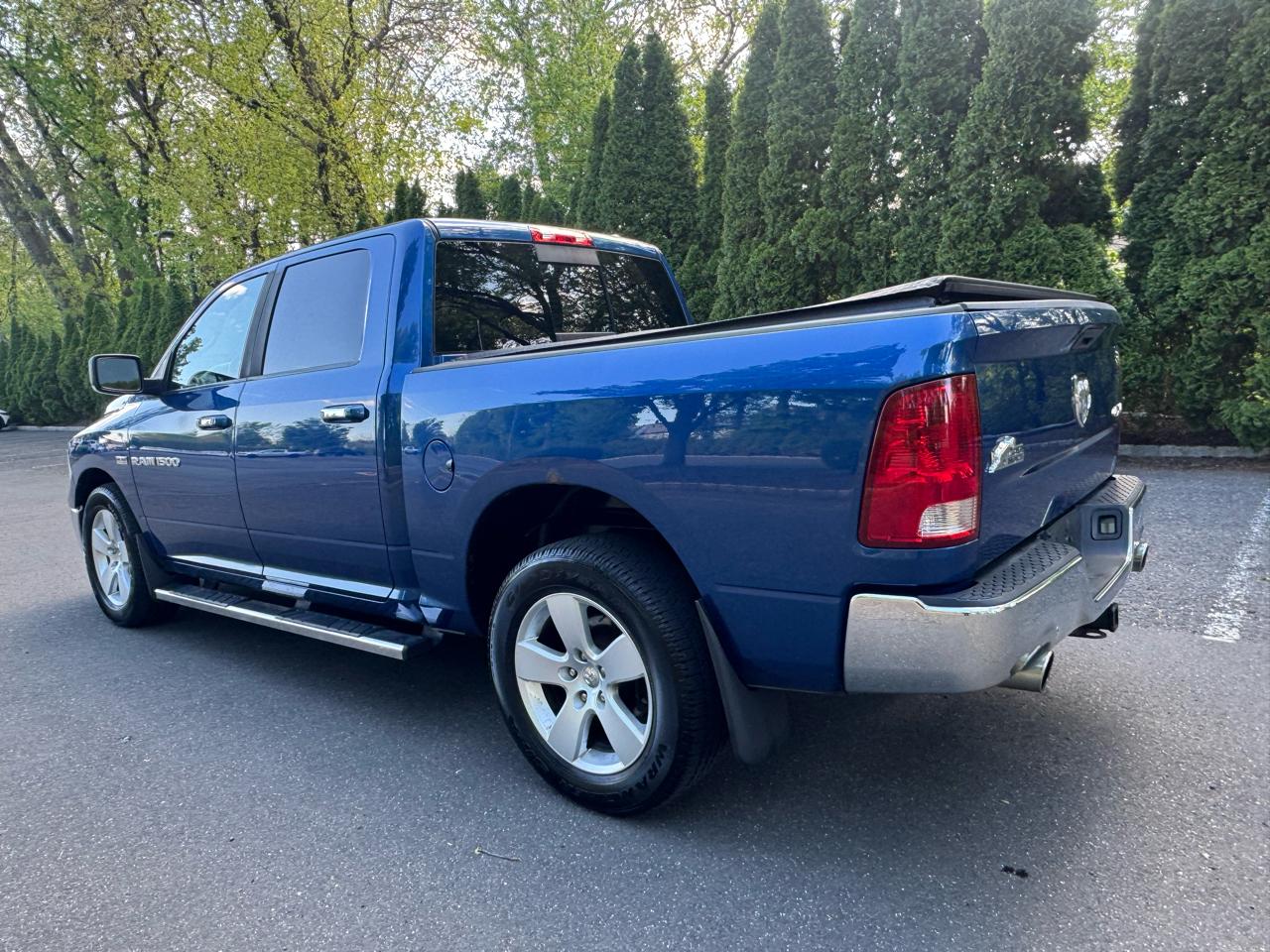 RAM 1500 Big Horn Crew Cab 4WD 2011