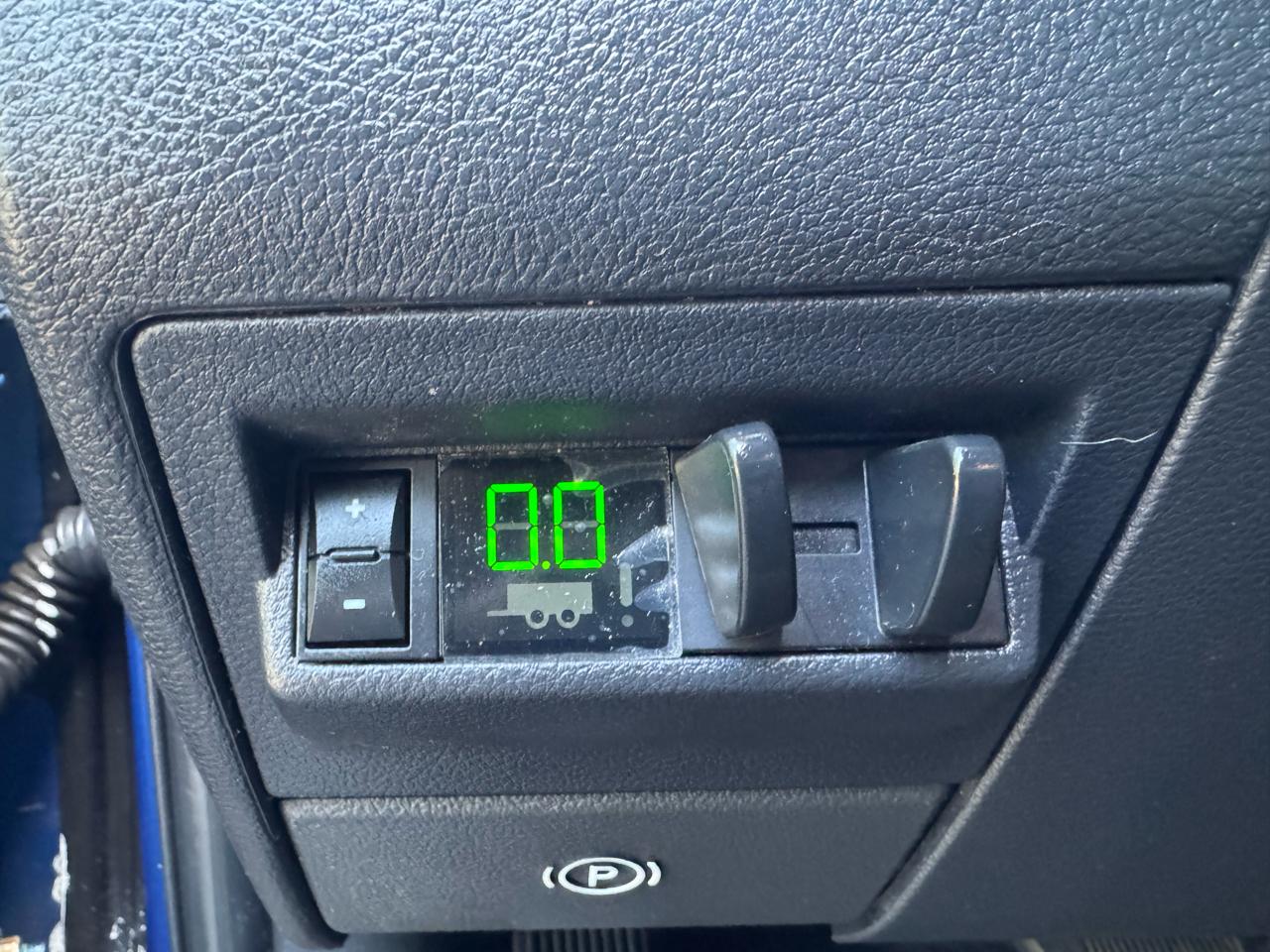 RAM 1500 Big Horn Crew Cab 4WD 2011