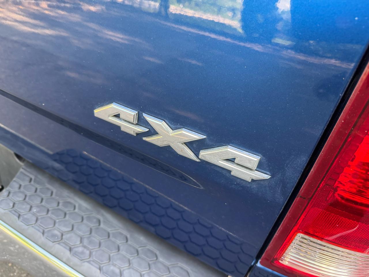 RAM 1500 Big Horn Crew Cab 4WD 2011