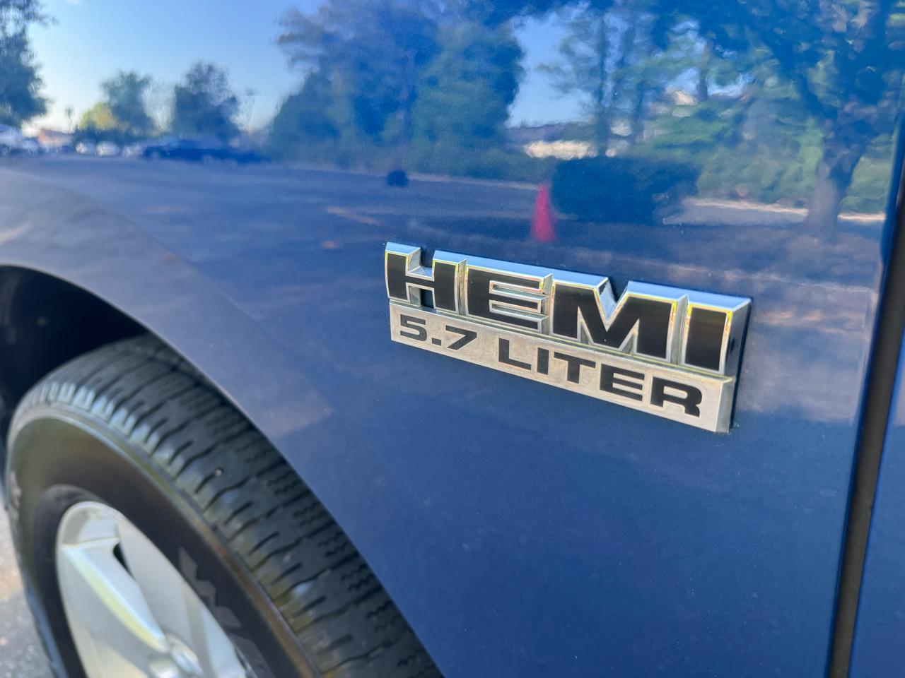 RAM 1500 Big Horn Crew Cab 4WD 2011