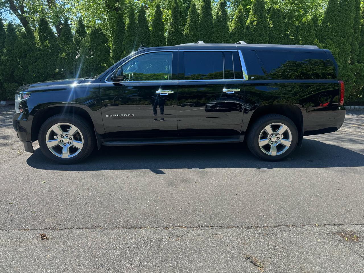 Chevrolet Suburban LT 4WD 2018