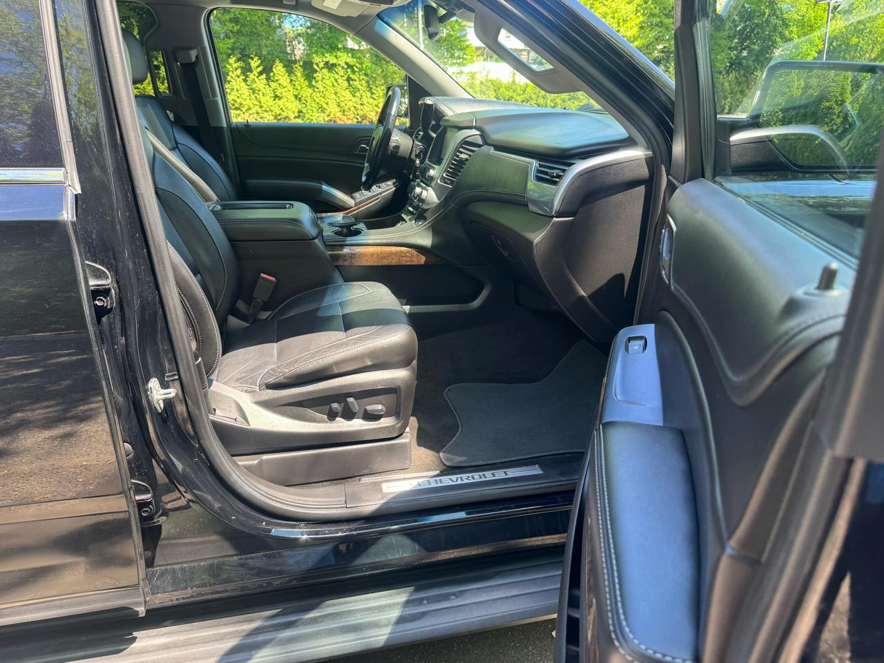 Chevrolet Suburban LT 4WD 2018