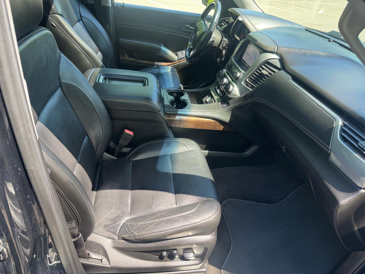 Chevrolet Suburban LT 4WD 2018