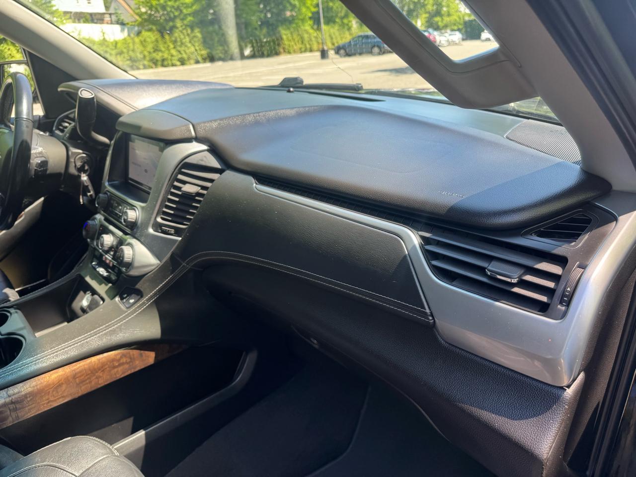 Chevrolet Suburban LT 4WD 2018