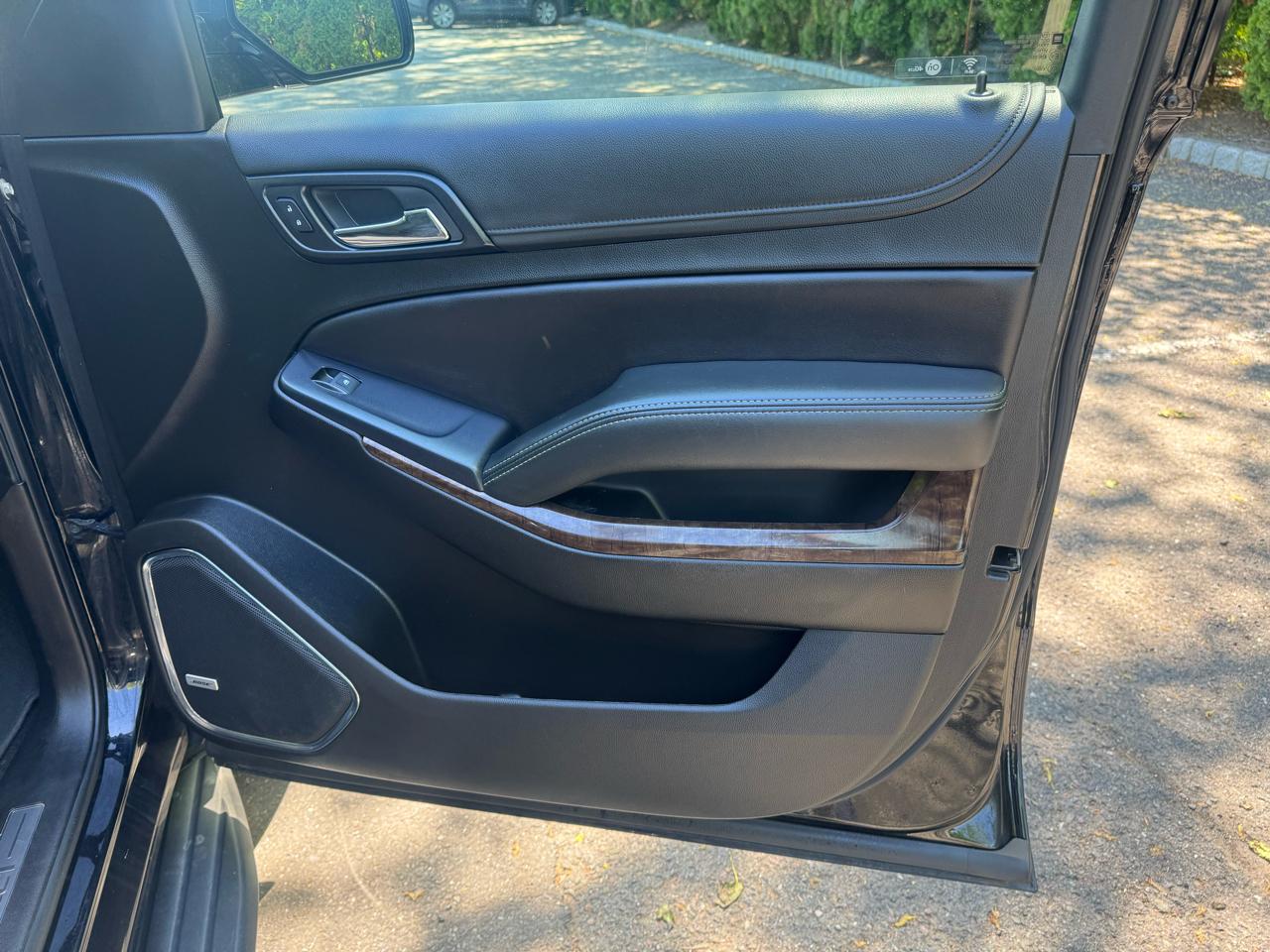 Chevrolet Suburban LT 4WD 2018