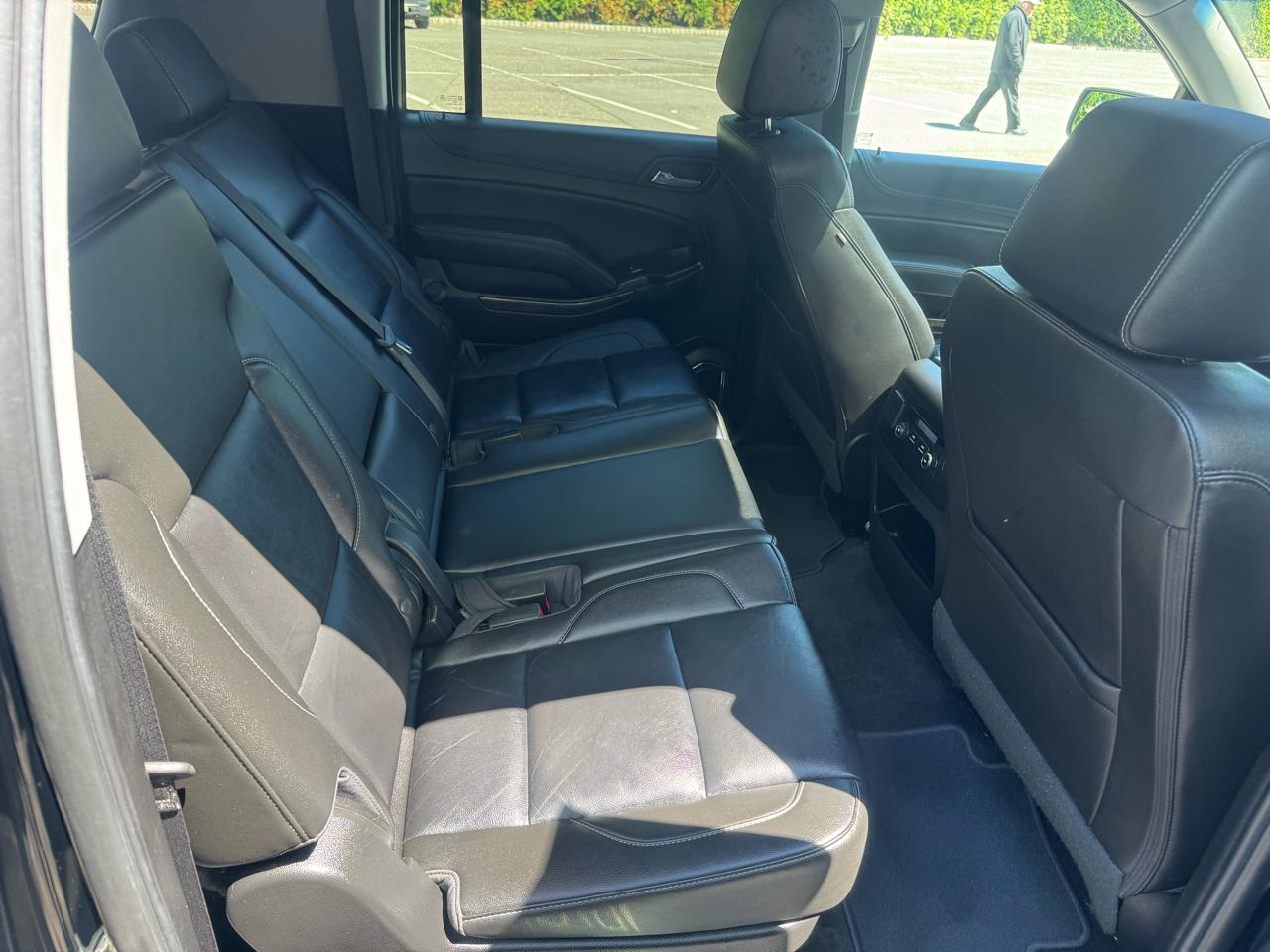 Chevrolet Suburban LT 4WD 2018