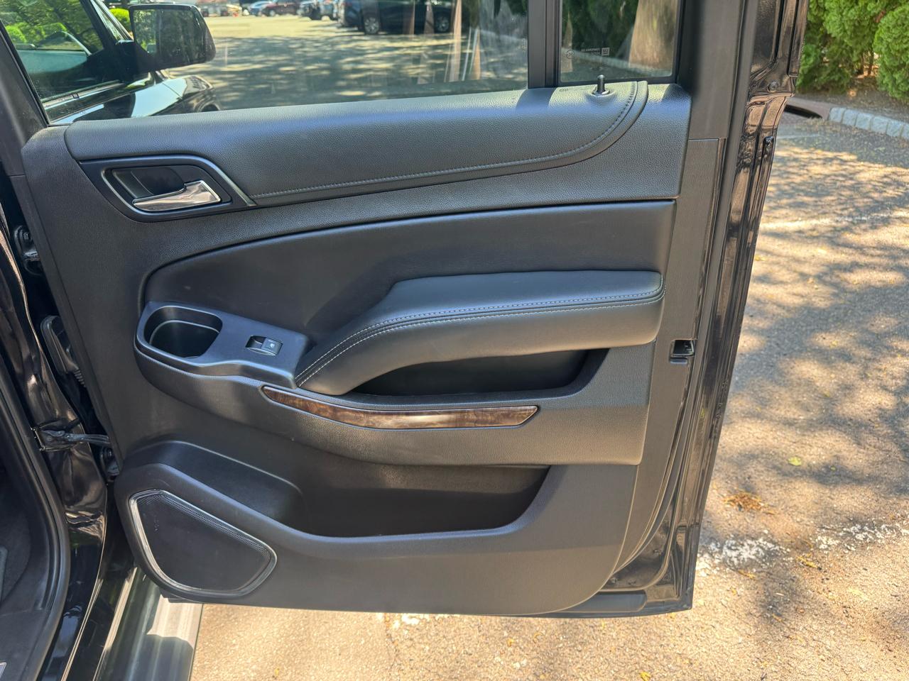 Chevrolet Suburban LT 4WD 2018