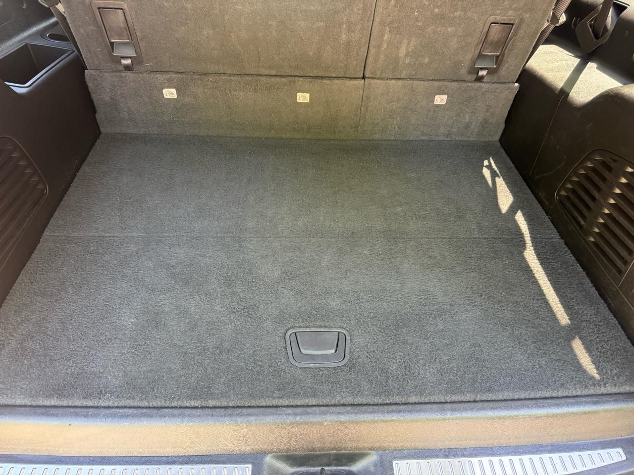 Chevrolet Suburban LT 4WD 2018
