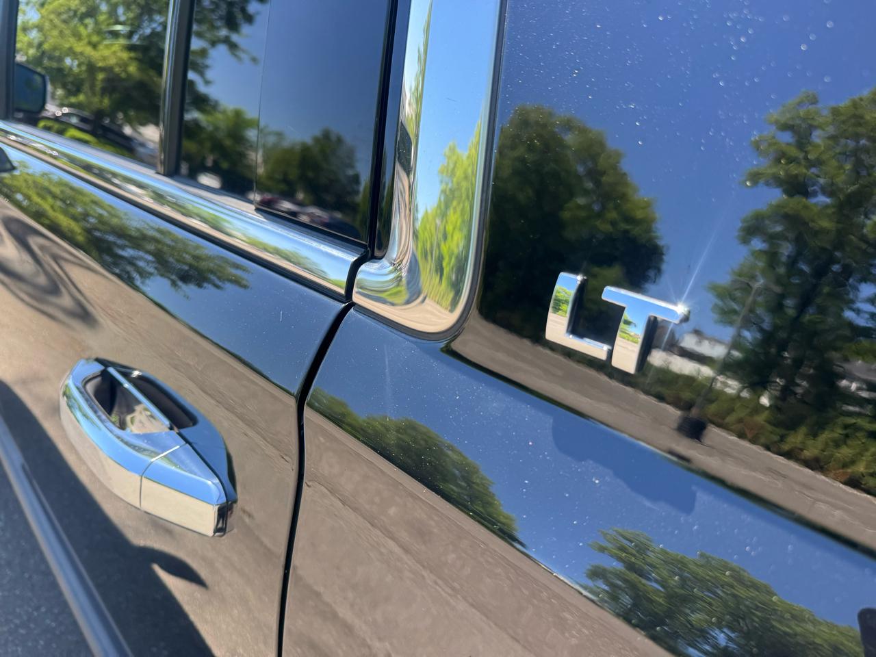 Chevrolet Suburban LT 4WD 2018