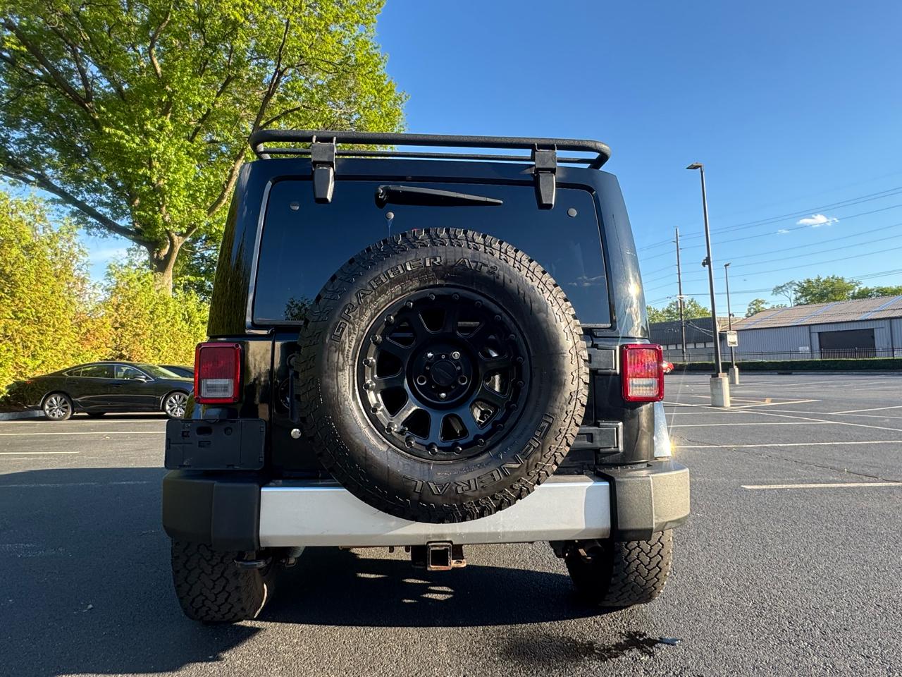 Jeep Wrangler Unlimited Sahara 4WD 2011