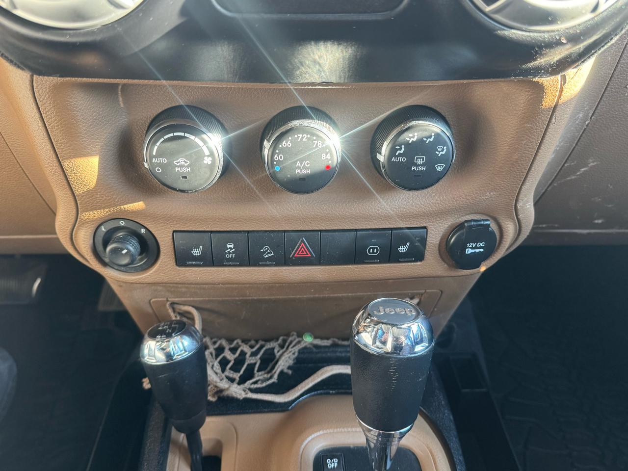 Jeep Wrangler Unlimited Sahara 4WD 2011