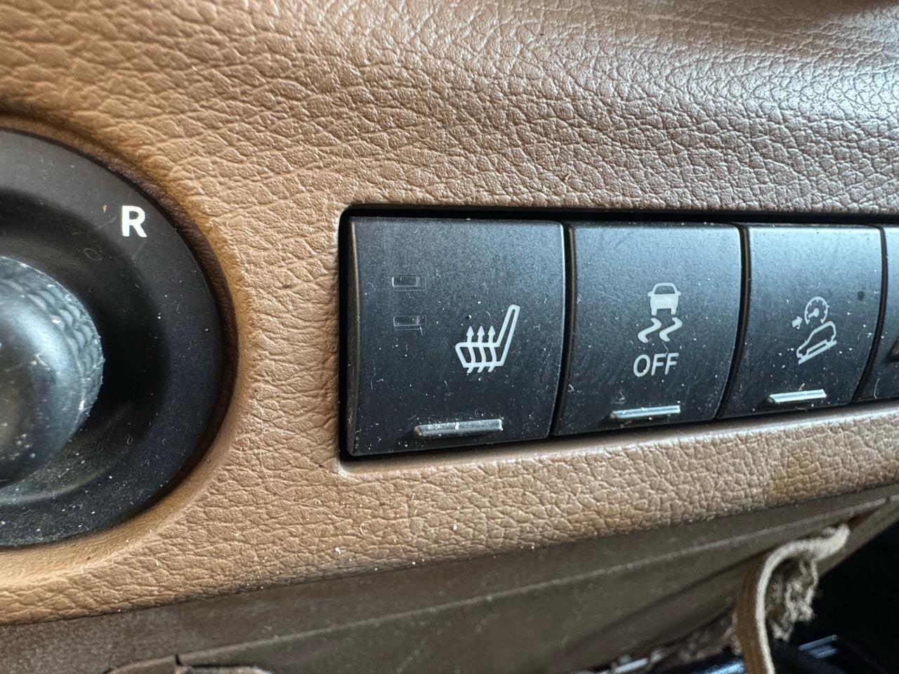 Jeep Wrangler Unlimited Sahara 4WD 2011