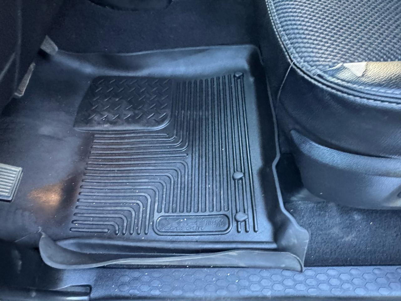 RAM 1500 4WD Crew Cab 140.5" Sport 2013