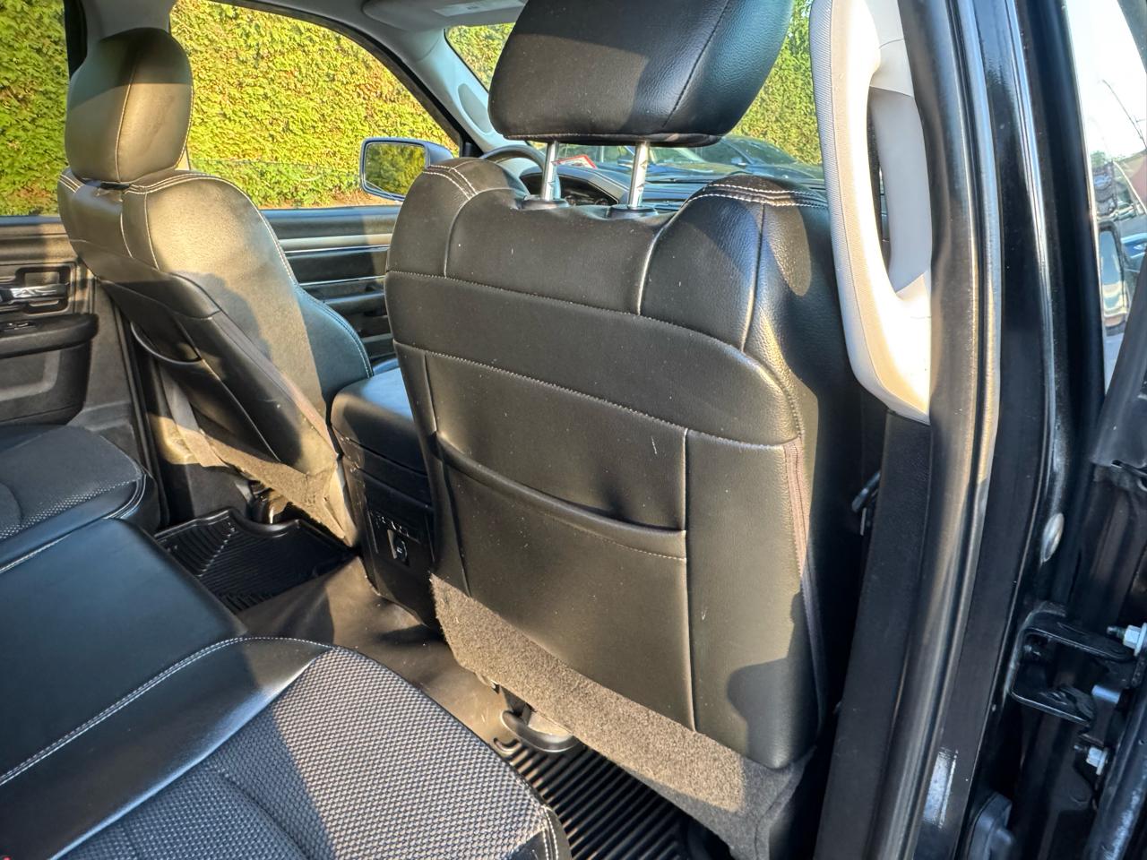 RAM 1500 4WD Crew Cab 140.5" Sport 2013